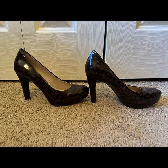 Animal Print Franco Sarto Platform Heels - Picture 2 of 7